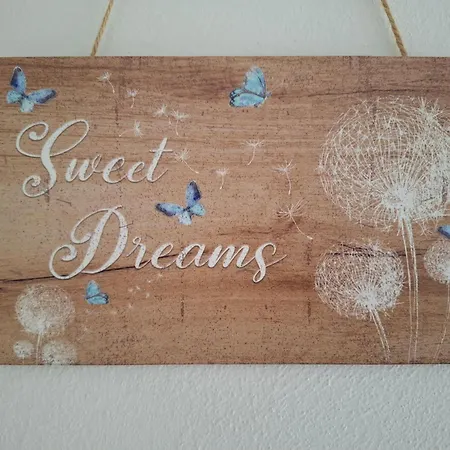 Apartment Sweet Dreams *